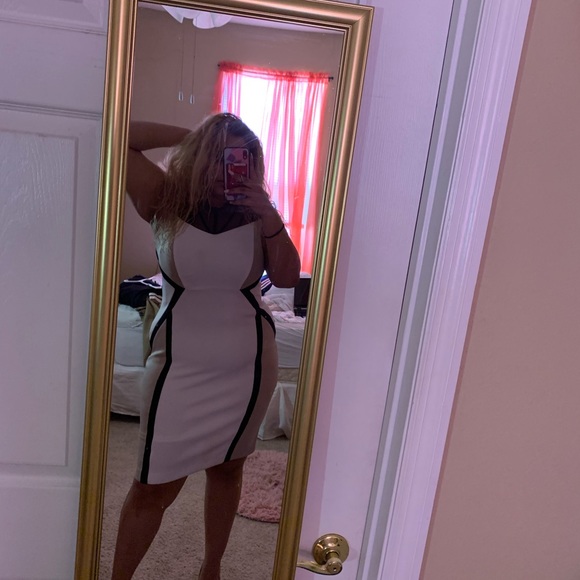 Formal dress - Picture 2 of 6